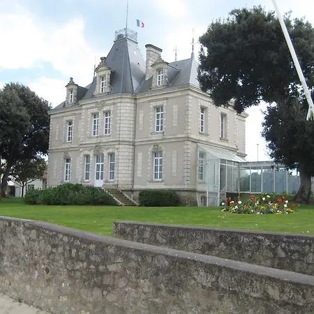 Au Bord Du Rivage Apartment *