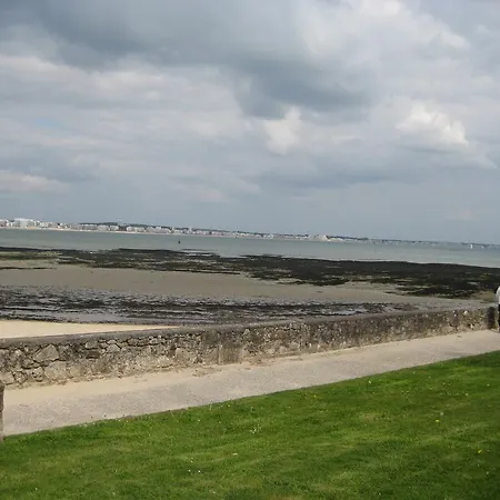 Apartment Au Bord Du Rivage